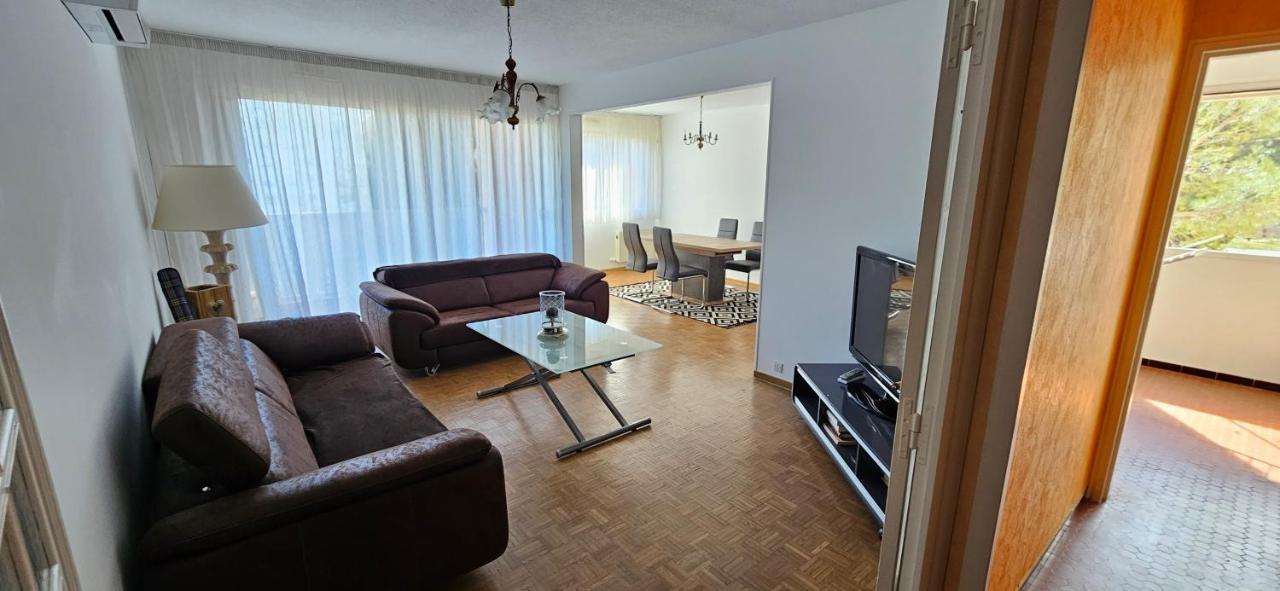 Appartement Joli 4 Pieces Salon De Provence Extérieur photo